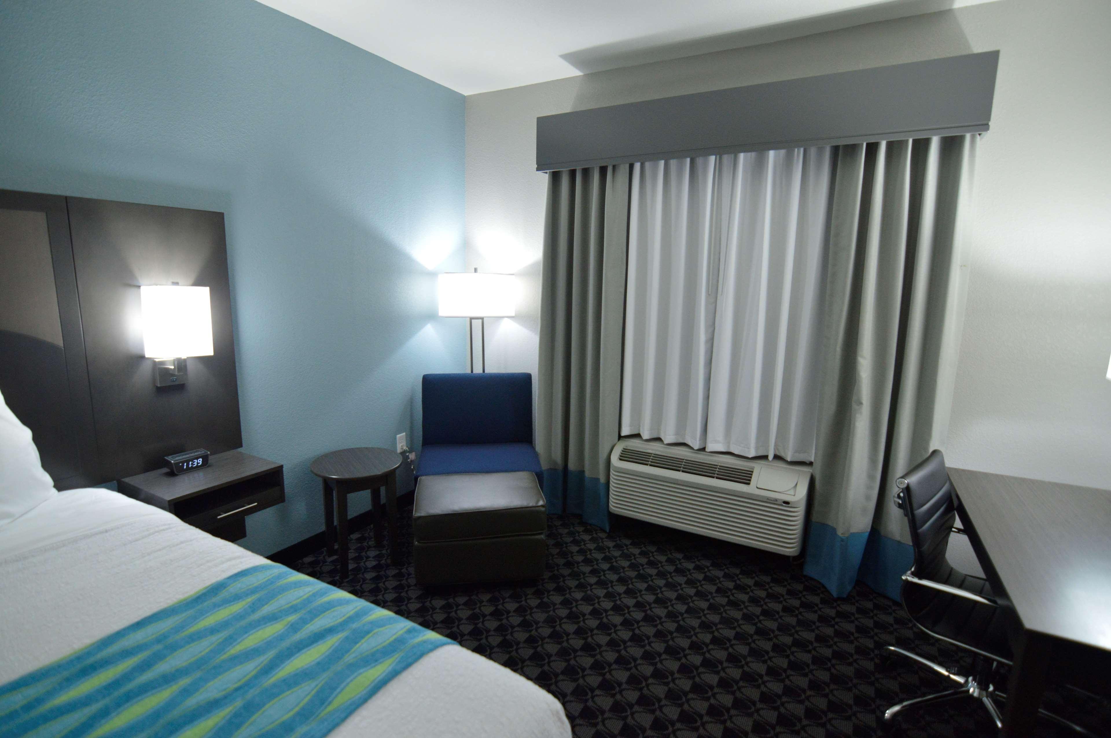 Best Western Plus Waller Hotel Exterior foto