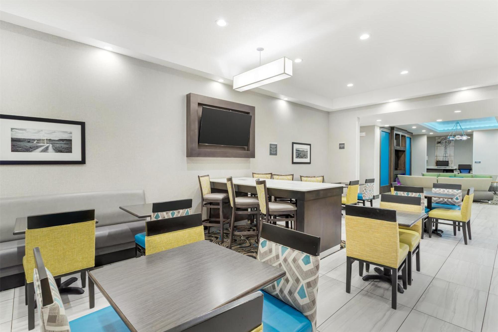 Best Western Plus Waller Hotel Exterior foto